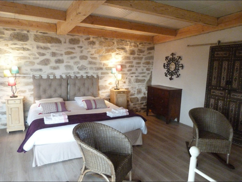 Bout De Cote Bed and Breakfast Lacam-dʼOurcet Εξωτερικό φωτογραφία